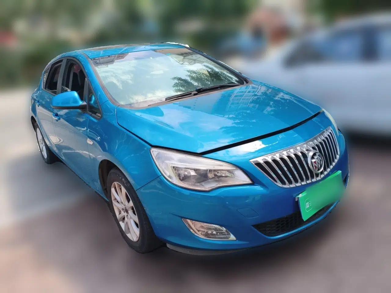 Buick GT 2013 XT 1.6L Automatic Fashion Edition — миниатюра 3