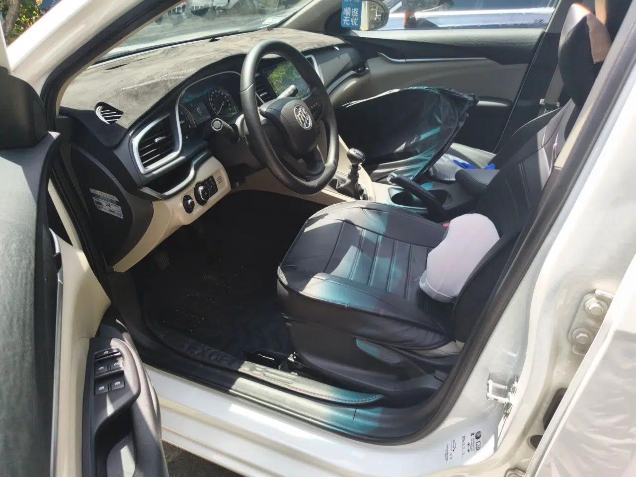 Buick GT 2017 15N Manual Elite Version — миниатюра 13