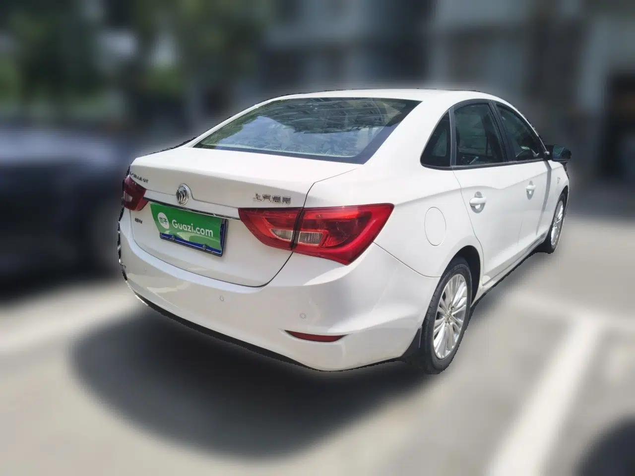 Buick GT 2017 15N Manual Elite Version — миниатюра 4
