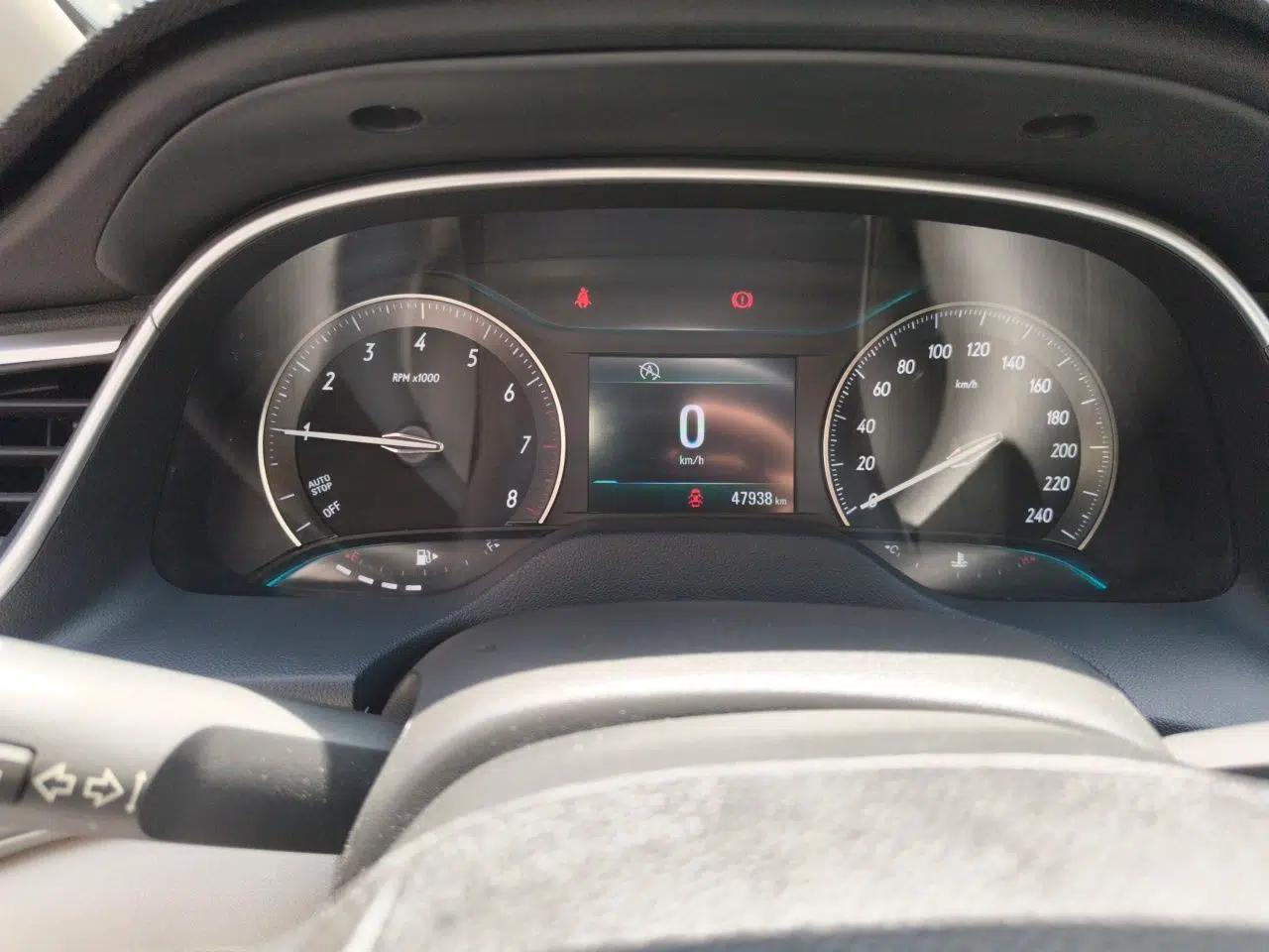 Buick GT 2017 15N Manual Elite Version — миниатюра 8