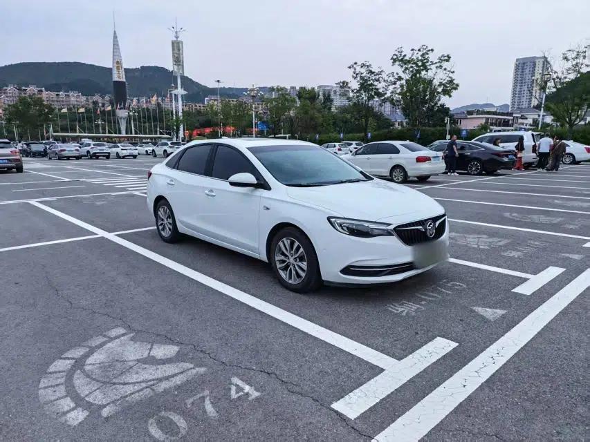 Buick GT 2018 18T Automatic Flagship Model — миниатюра 3