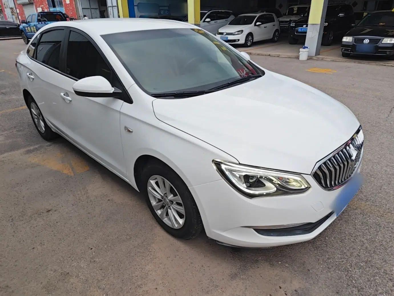 Buick GT 2017 15N Automatic Entry-Level Trim — миниатюра 12
