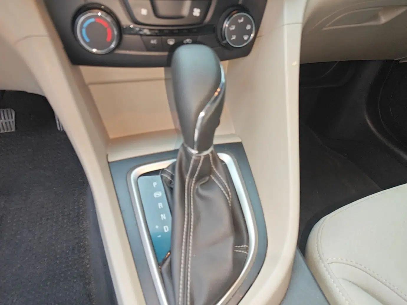 Buick GT 2017 15N Automatic Entry-Level Trim — миниатюра 21