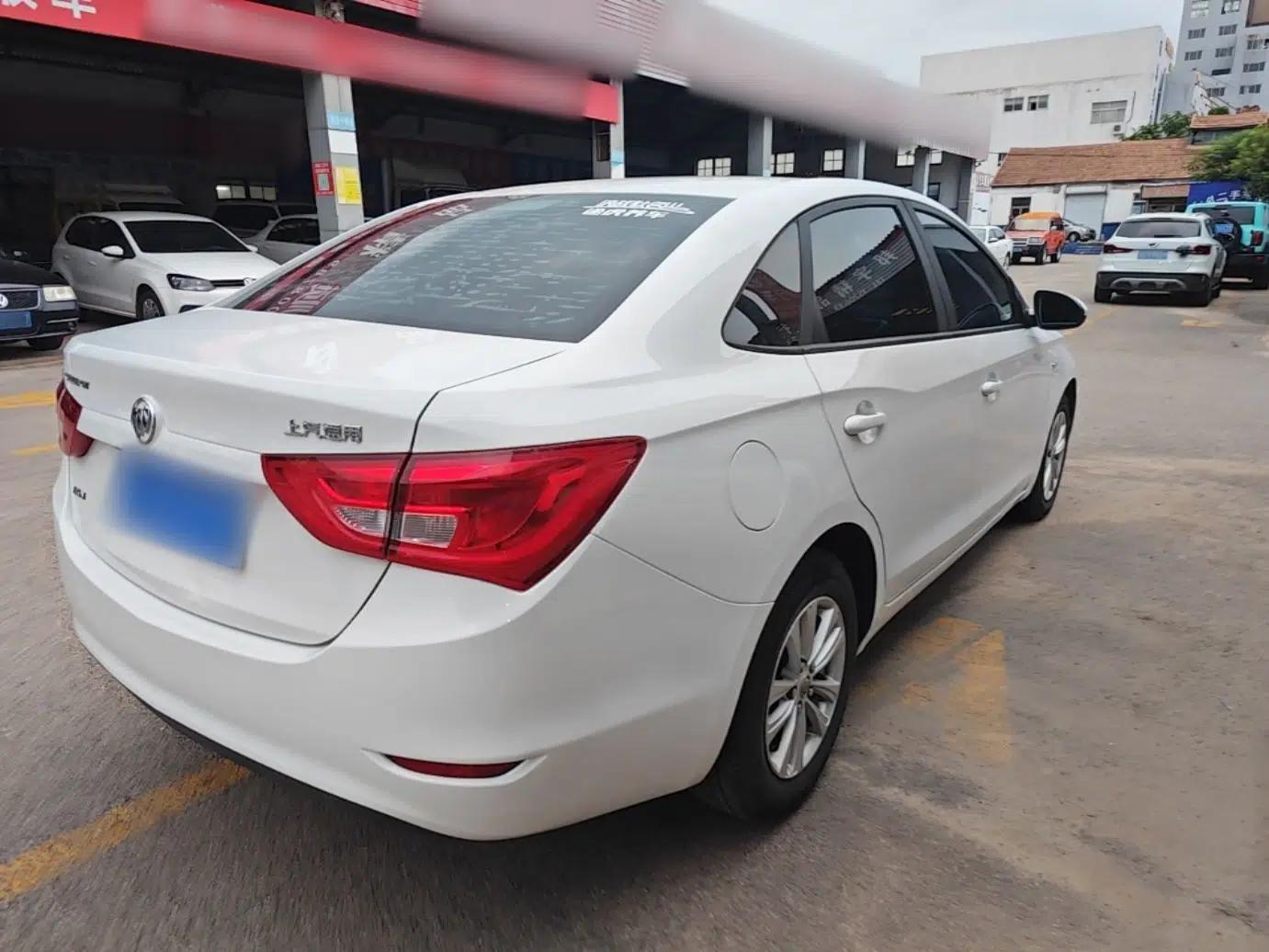 Buick GT 2017 15N Automatic Entry-Level Trim — миниатюра 6
