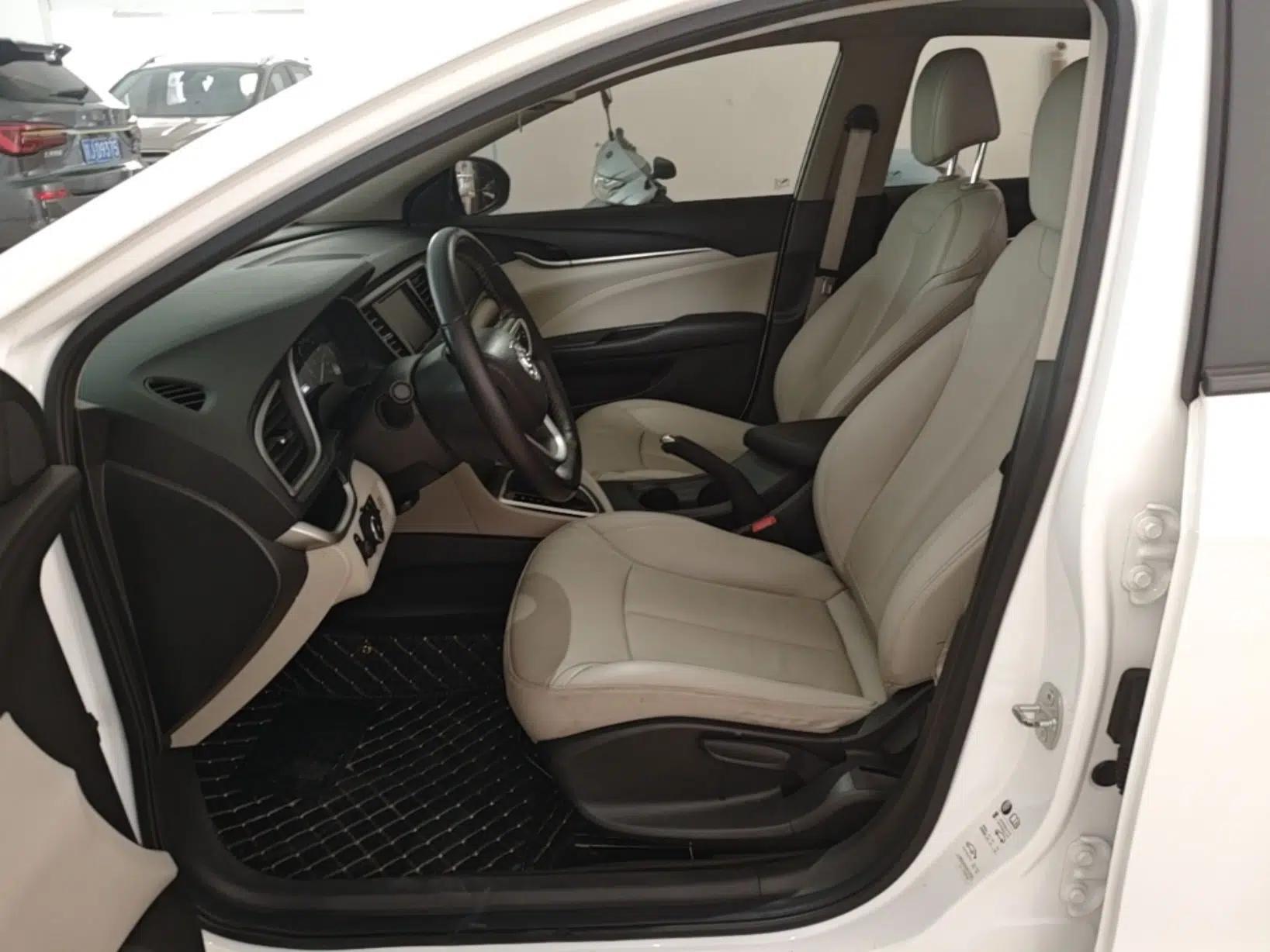 Buick GT 2019 15T Dual-Clutch Connected Elite Model China VI — миниатюра 17
