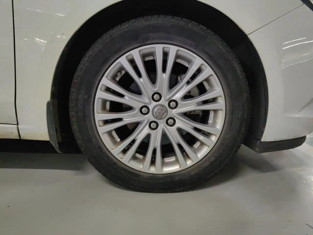 Buick GT 2015 15N Automatic Elite Version — миниатюра 8