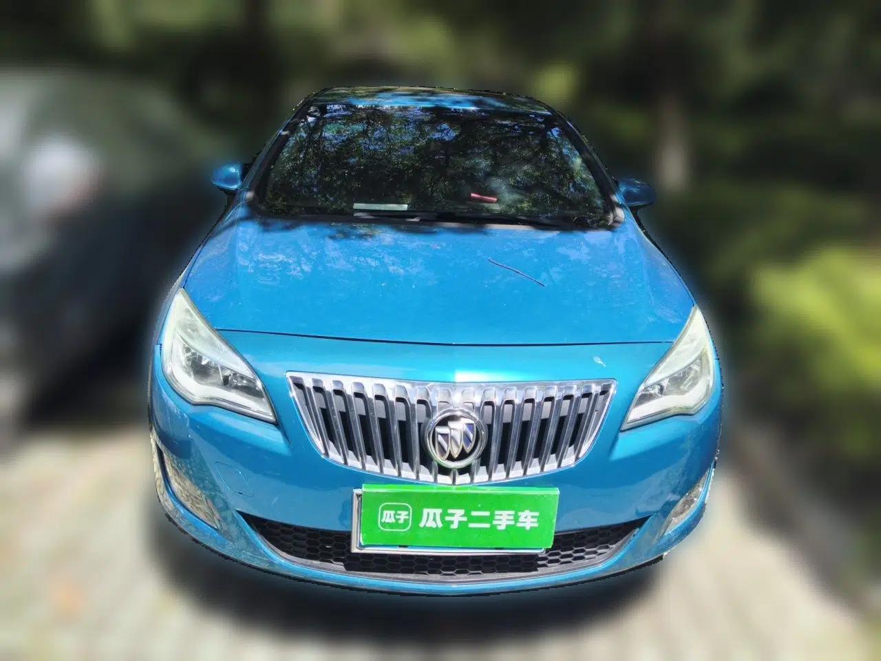 Buick GT 2014 XT 1.6L Automatic Fashion Edition — миниатюра 2