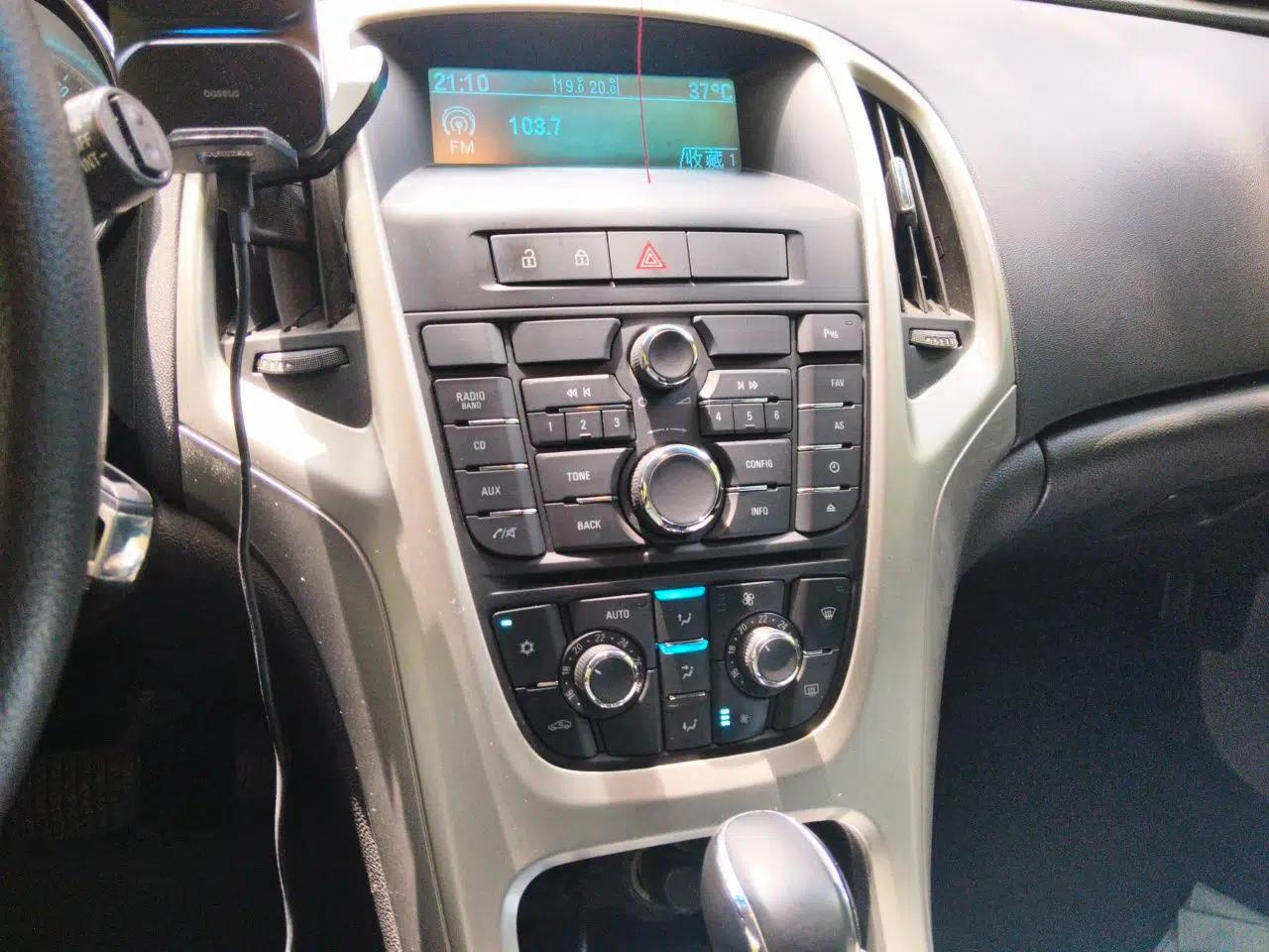 Buick GT 2014 XT 1.6L Automatic Fashion Edition — миниатюра 13