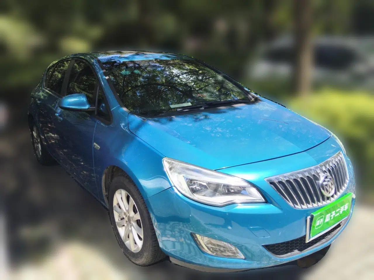 Buick GT 2014 XT 1.6L Automatic Fashion Edition — миниатюра 3