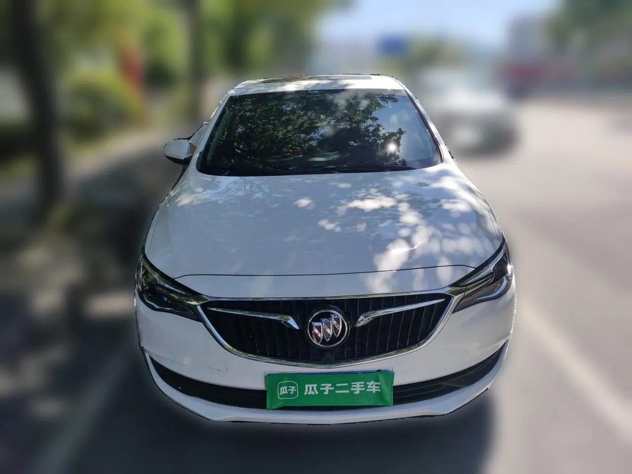 Buick GT 2021 1.3T Automatic Mild Hybrid Elite Version — миниатюра 2