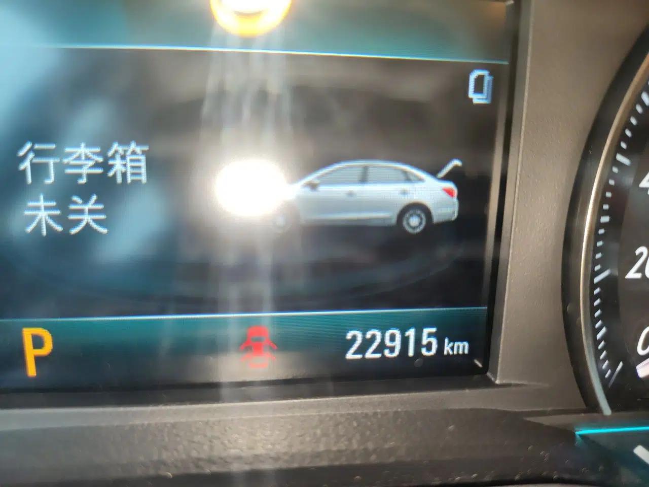Buick GT 2021 1.3T Automatic Mild Hybrid Elite Version — миниатюра 12