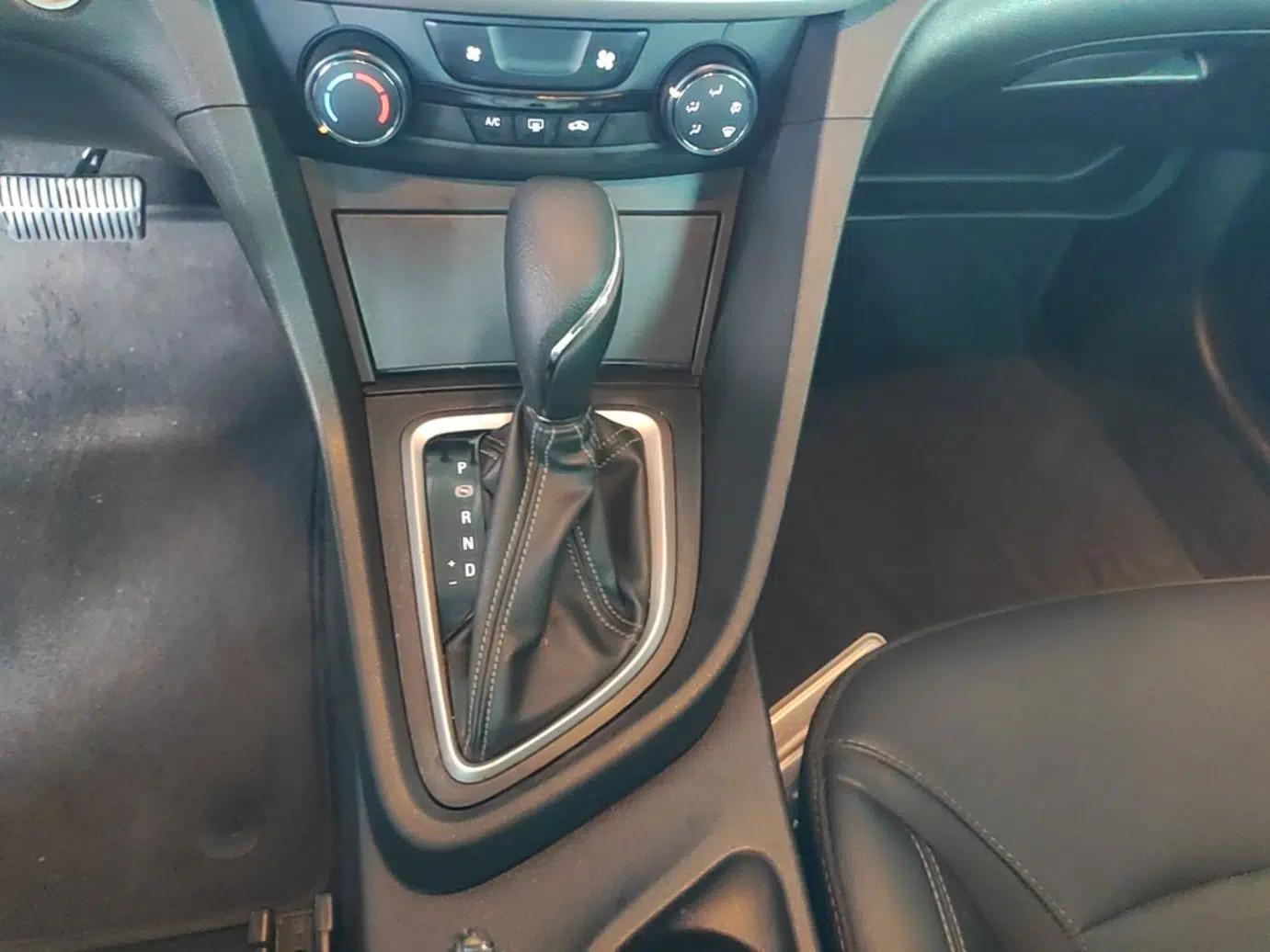 Buick GT 2021 Revised Version Flagship 1.5L Automatic Elite Edition — миниатюра 21