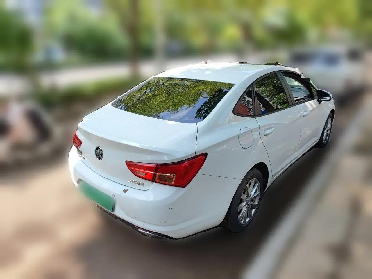 Buick Verano 2017 Sedan 20T Dual-Clutch Leading Model — миниатюра 6
