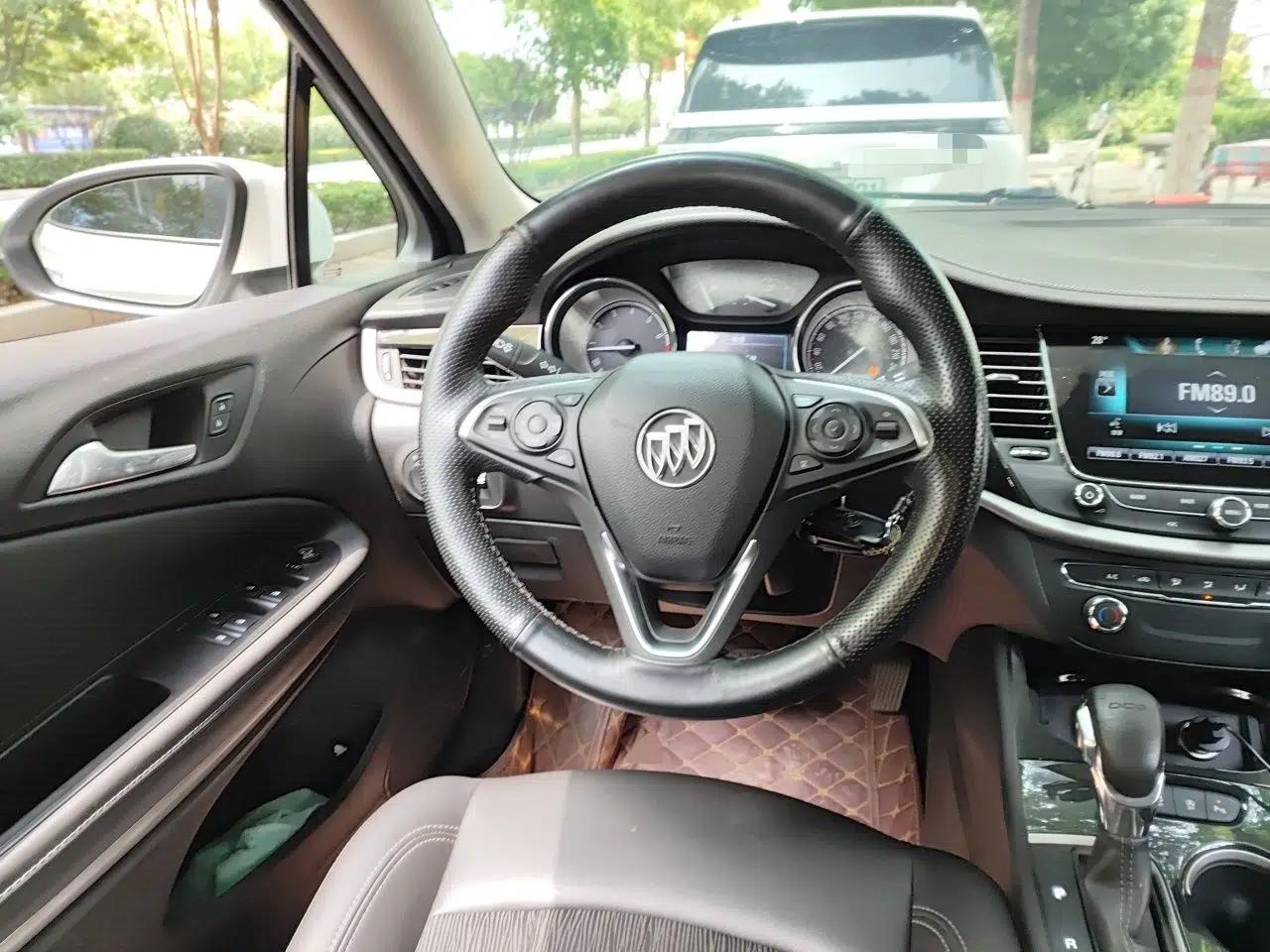 Buick Verano 2017 Sedan 20T Dual-Clutch Leading Model — миниатюра 10
