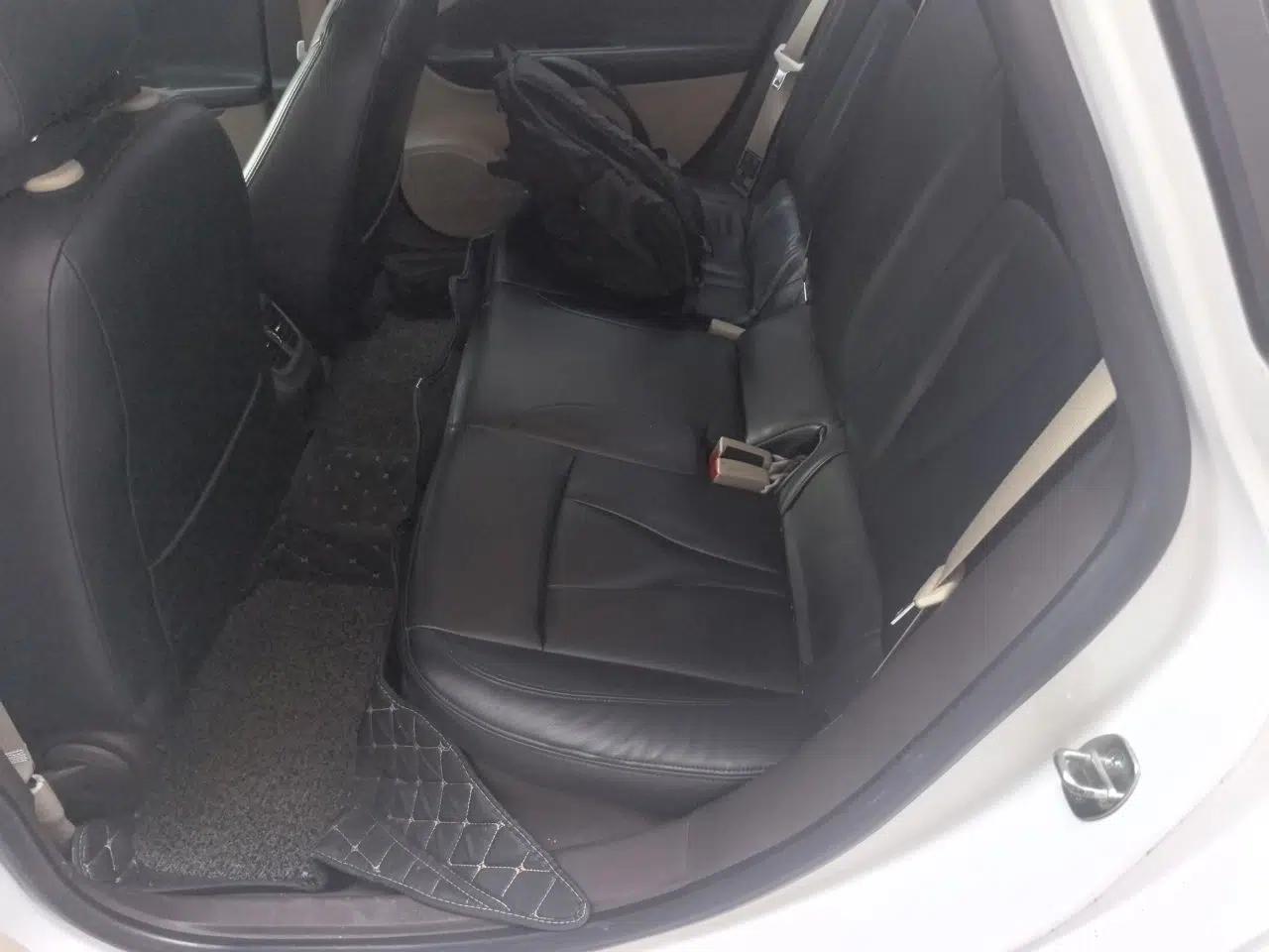 Buick Verano 2017 Sedan 15S Automatic Entry Model — миниатюра 17