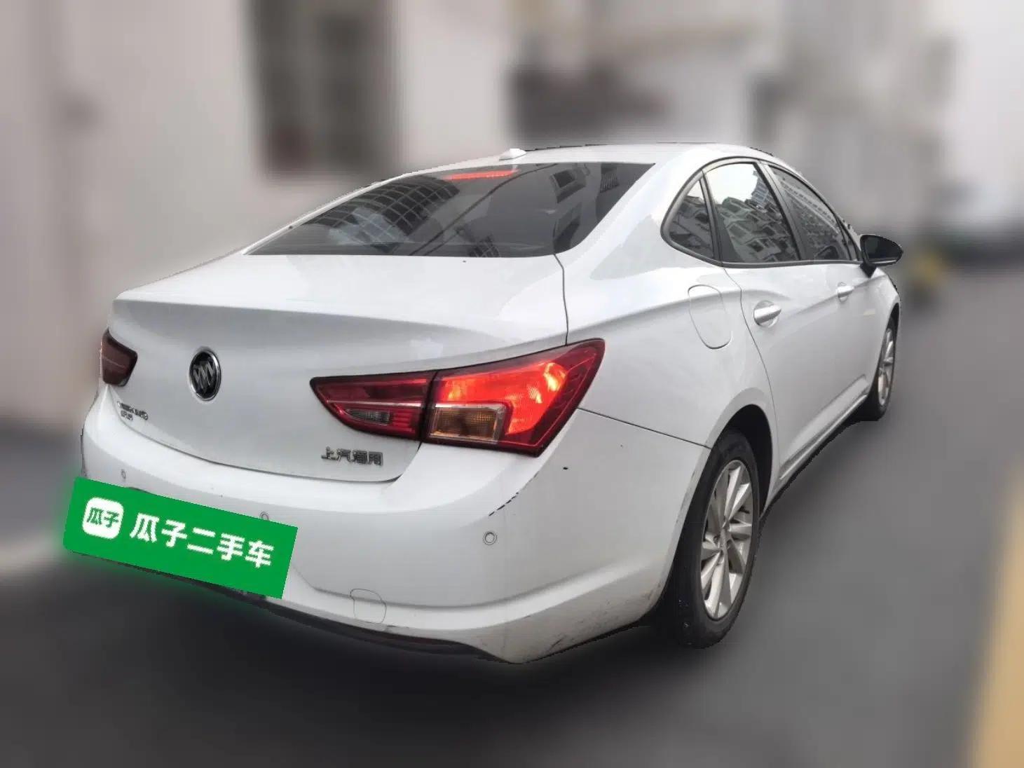 Buick Verano 2017 Sedan 15S Automatic Entry Model — миниатюра 6
