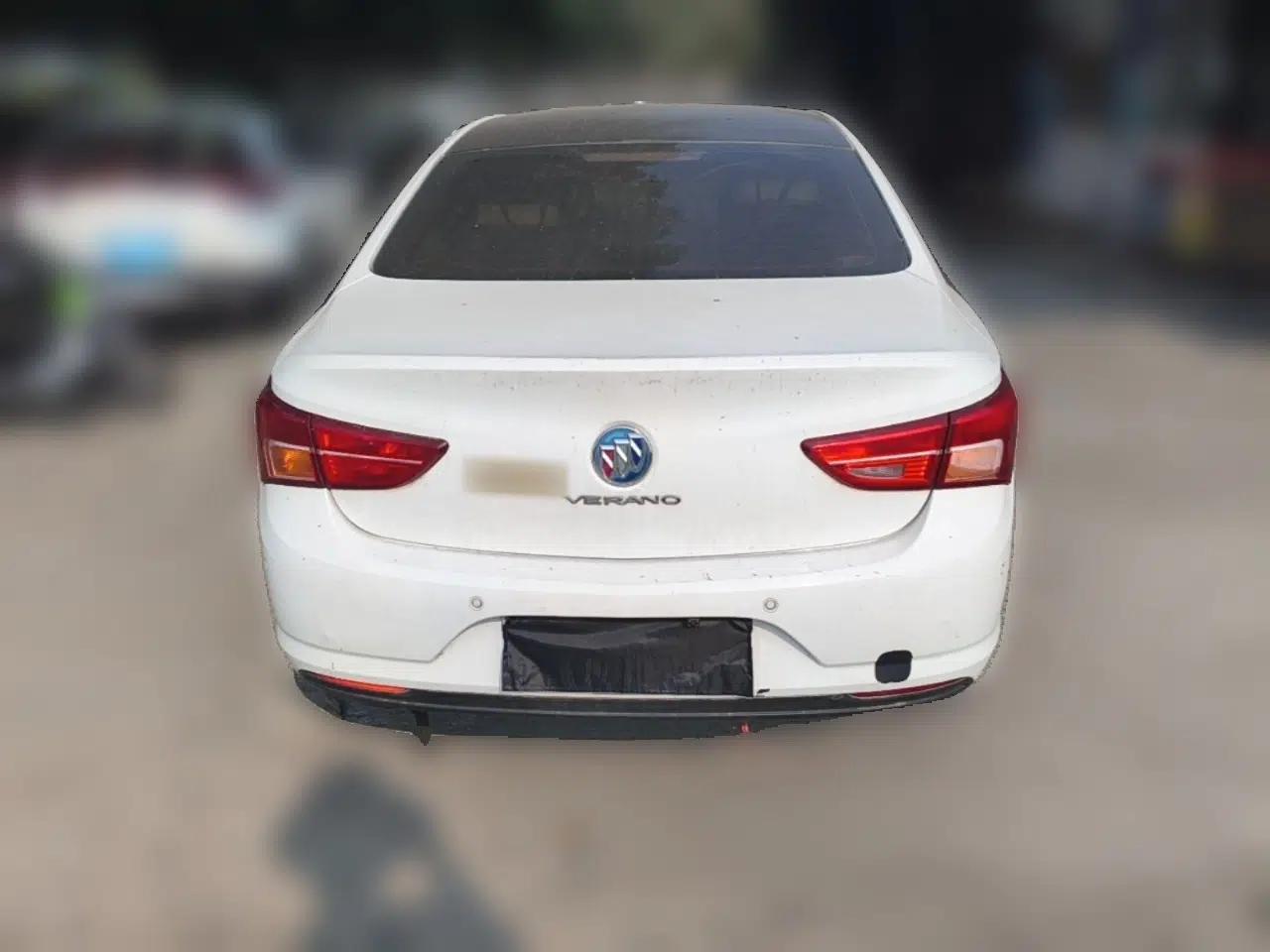 Buick Verano 2015 Sedan 15S Manual Entry-Level Model — миниатюра 5