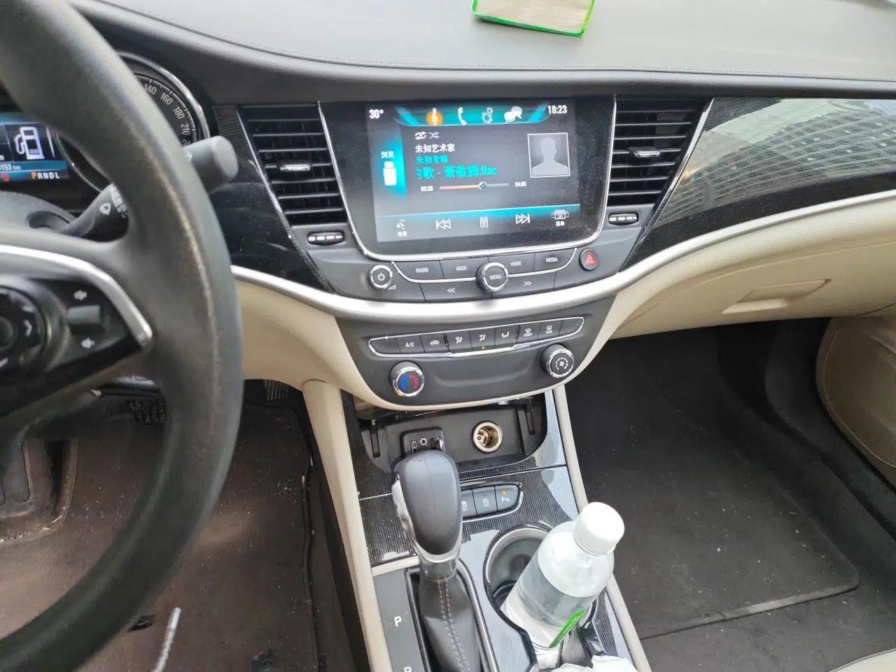Buick Verano 2017 Sedan 15S Automatic Leading Model — миниатюра 13