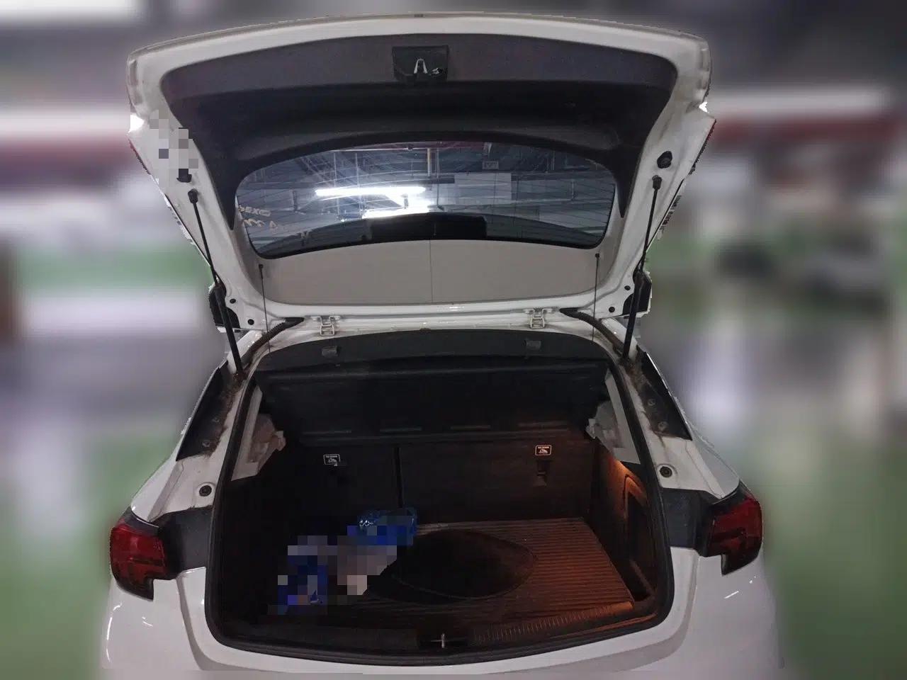 Buick Verano 2016 Hatchback 15S Automatic Ambition Model — миниатюра 19