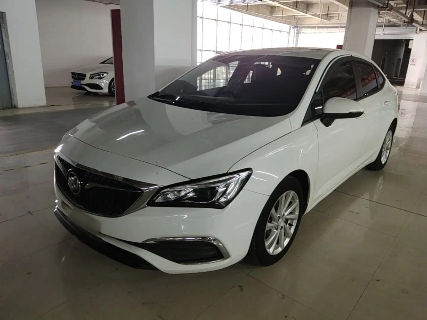 Buick Verano 2019 Sedan 15S Automatic Leading Model — миниатюра 1
