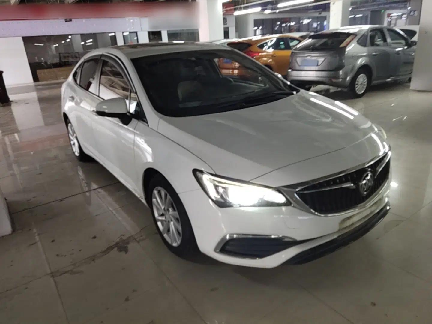 Buick Verano 2019 Sedan 15S Automatic Leading Model — миниатюра 12