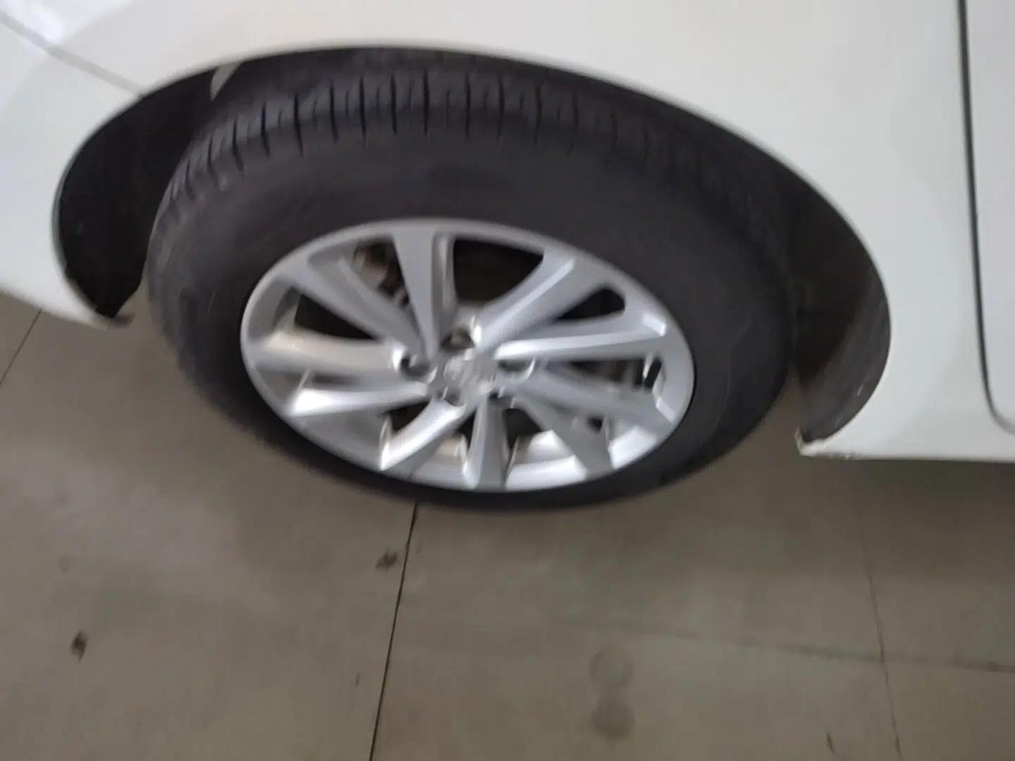 Buick Verano 2019 Sedan 15S Automatic Leading Model — миниатюра 16