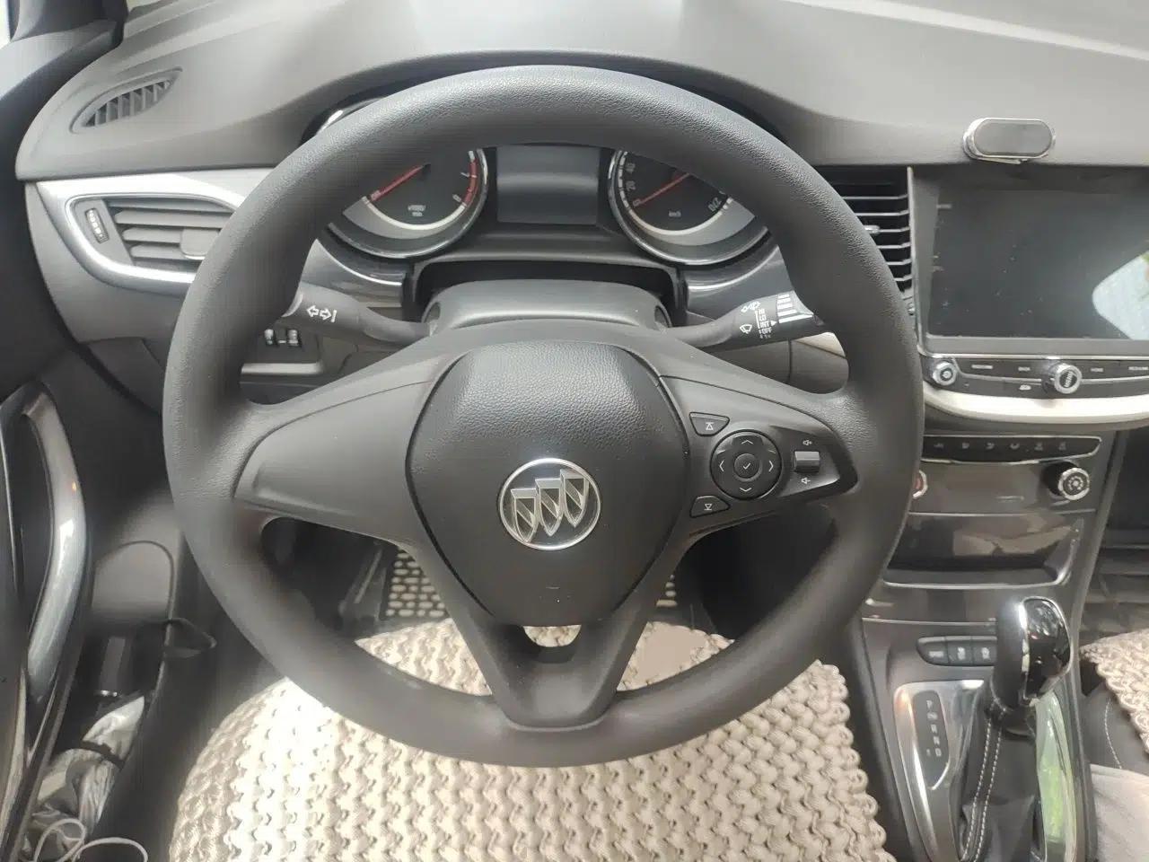 Buick Verano 2016 Hatchback 15S Automatic Ambition Model — миниатюра 9
