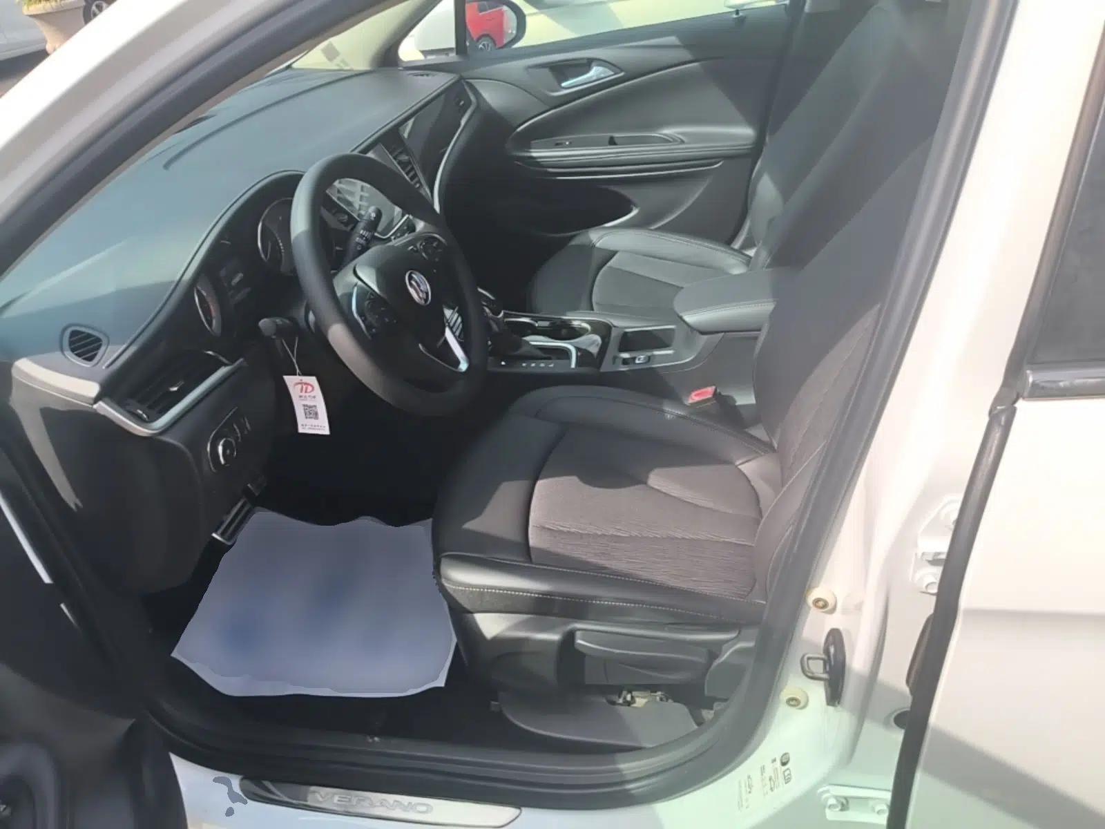 Buick Verano 2018 Sedan 20T Dual-Clutch Leading Model — миниатюра 17