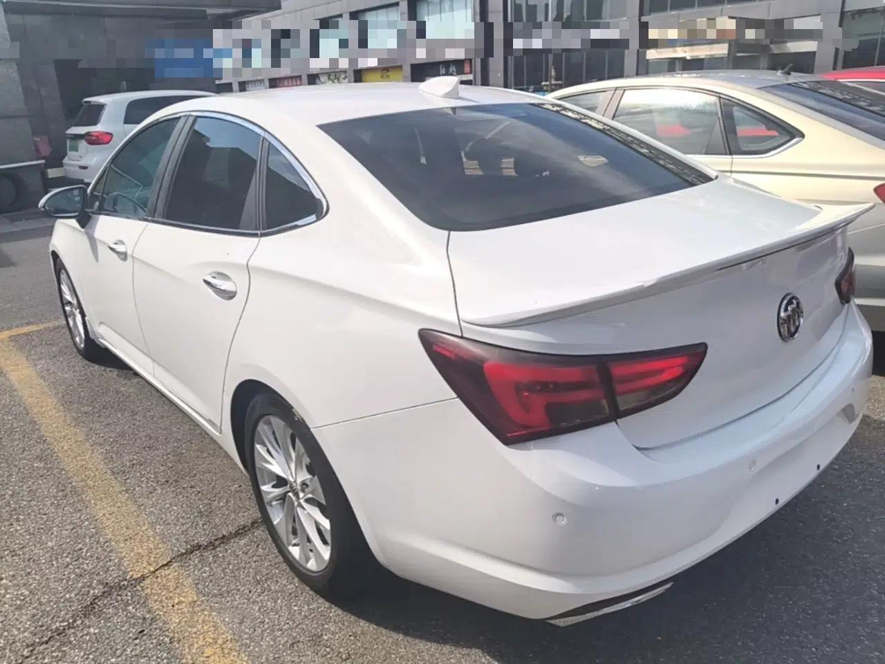 Buick Verano 2018 Sedan 20T Dual-Clutch Leading Model — миниатюра 4