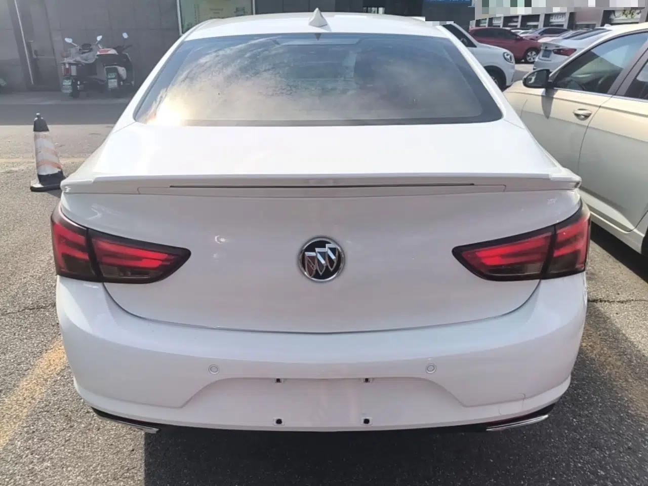 Buick Verano 2018 Sedan 20T Dual-Clutch Leading Model — миниатюра 5