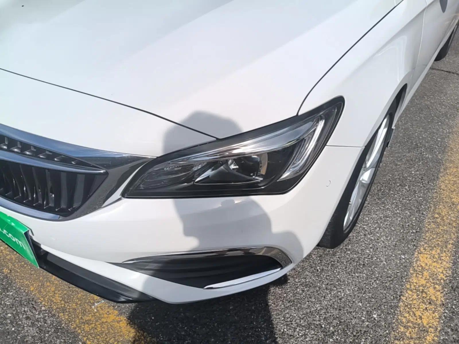 Buick Verano 2018 Sedan 20T Dual-Clutch Leading Model — миниатюра 8