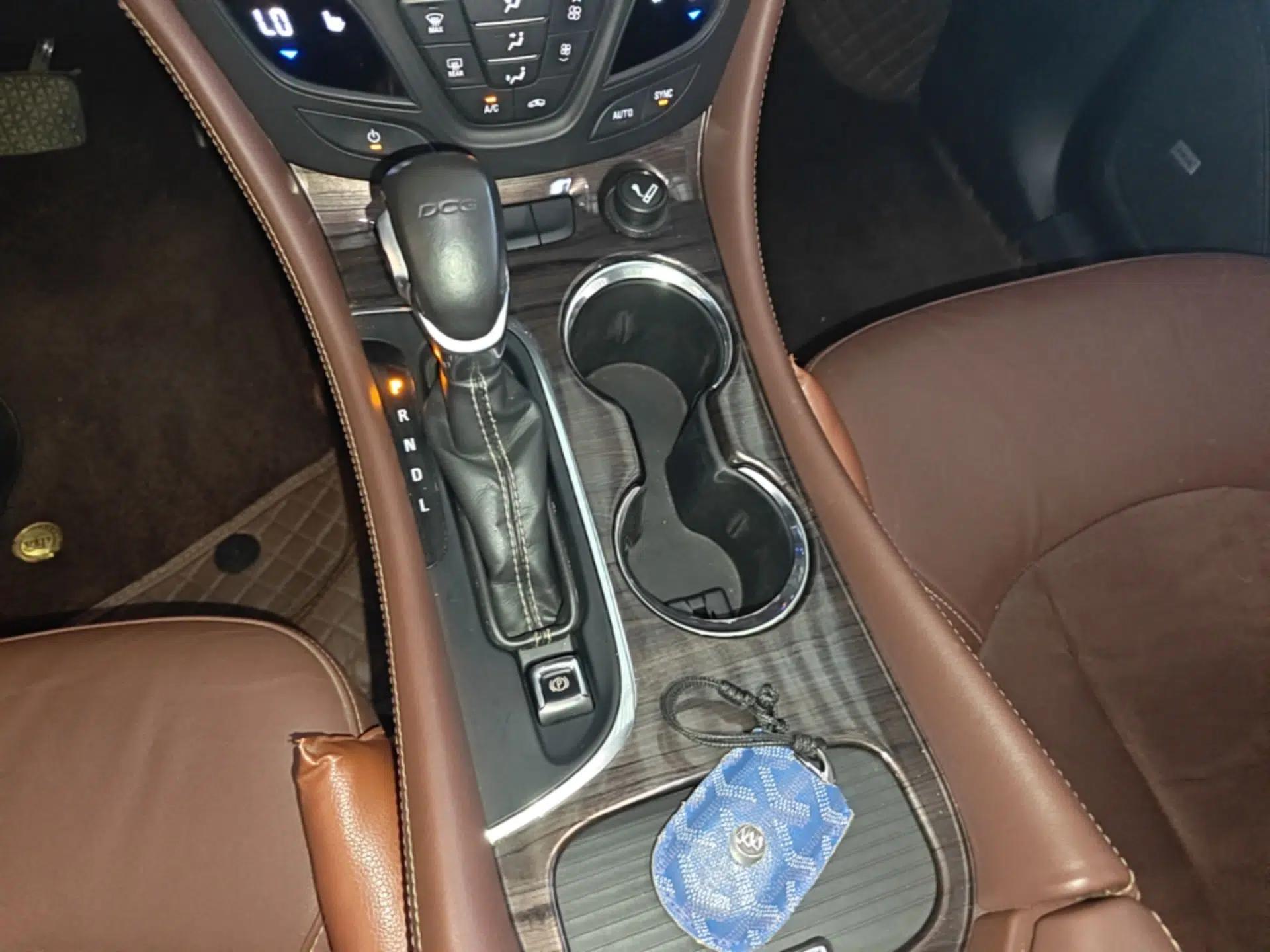 Buick Envision 2017 20T Two-Wheel Drive Elite Version — миниатюра 16