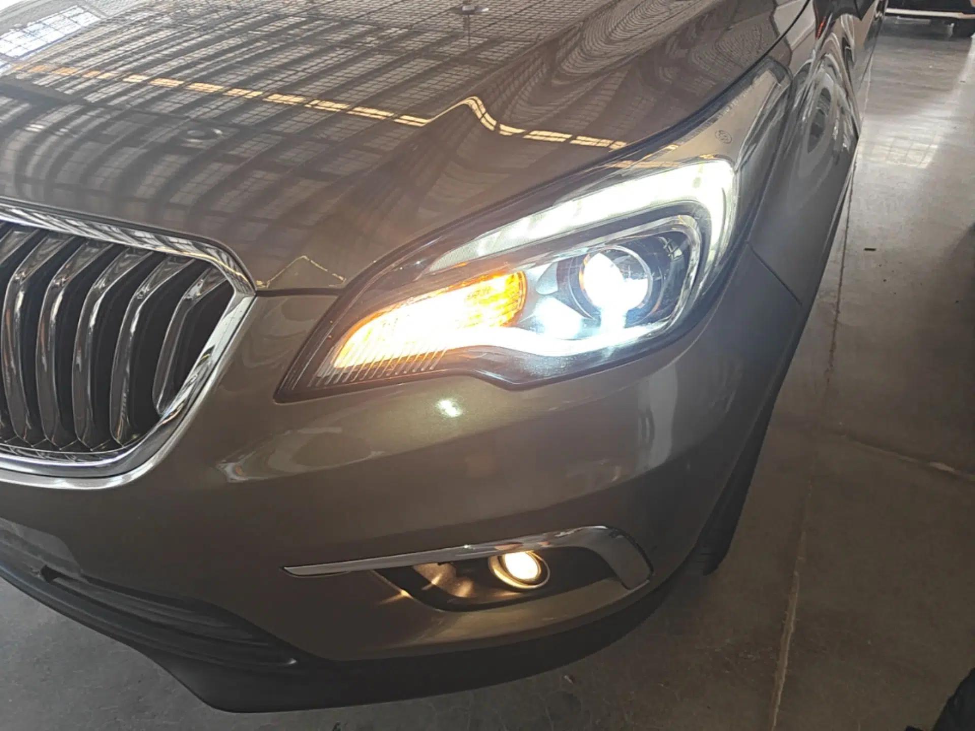 Buick Envision 2017 20T Two-Wheel Drive Elite Version — миниатюра 8