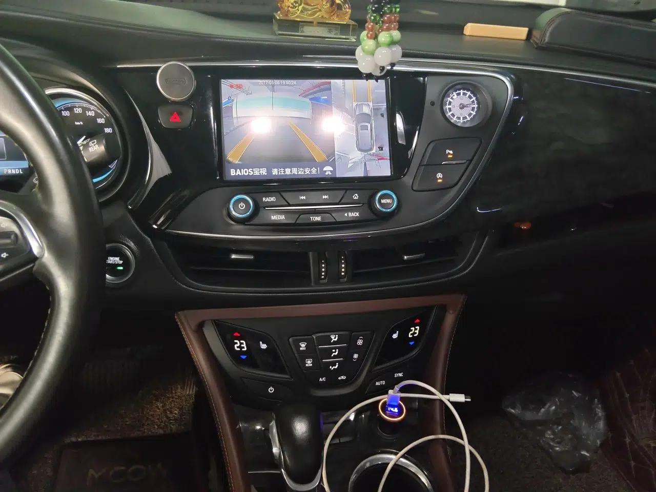 Buick Envision 2016 28T Four-Wheel Drive Luxury Model — миниатюра 13