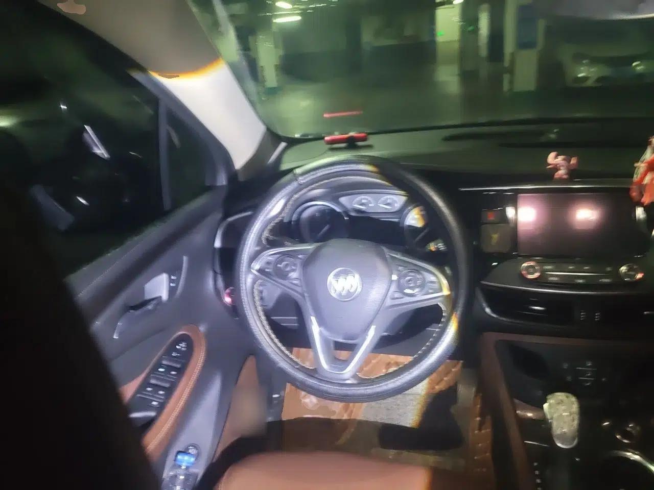 Buick Envision 2017 20T Four-Wheel Drive Luxury Model — миниатюра 10