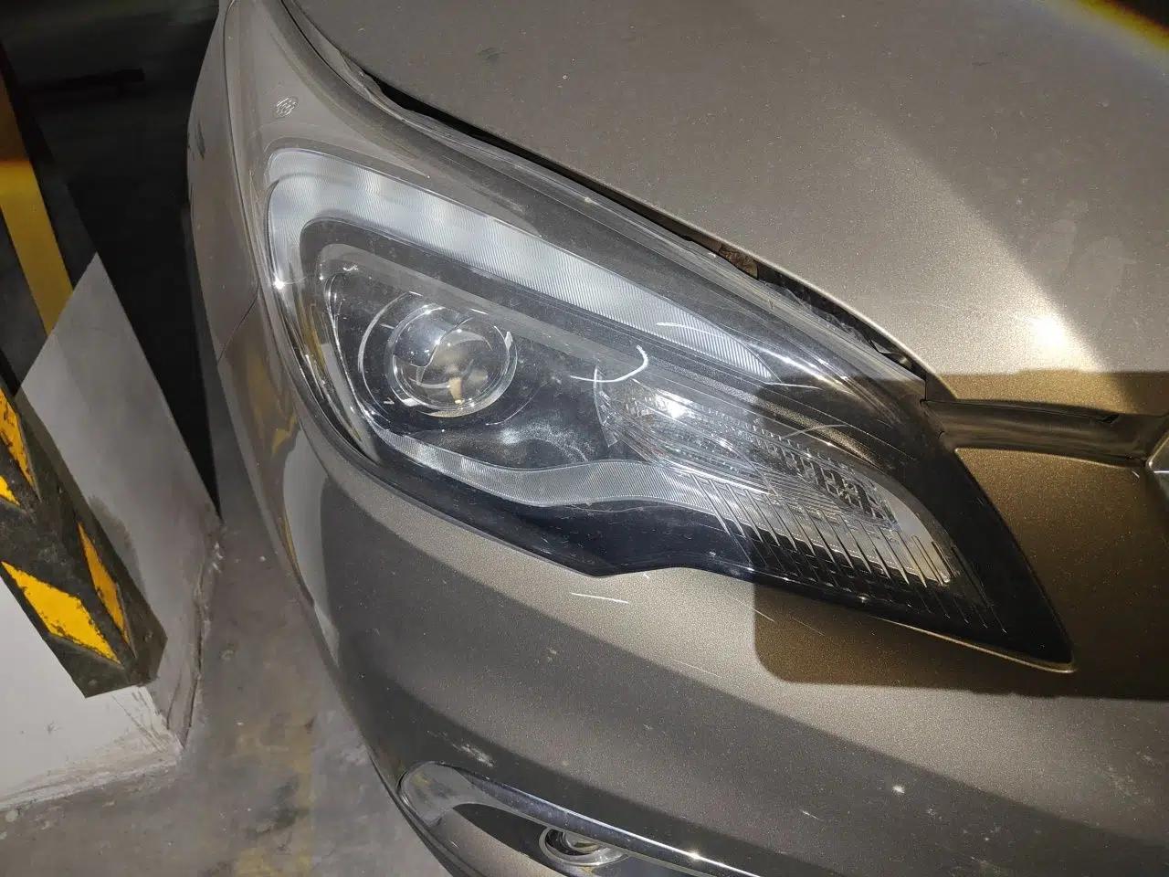 Buick Envision 2017 20T Two-Wheel Drive Elite Version — миниатюра 7