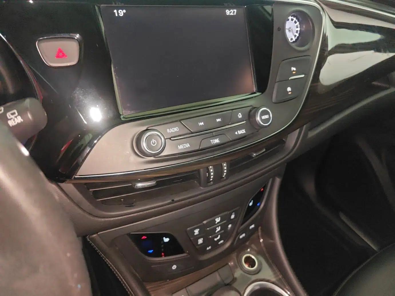 Buick Envision 2018 20T Two-Wheel-Drive Elite Model — миниатюра 27