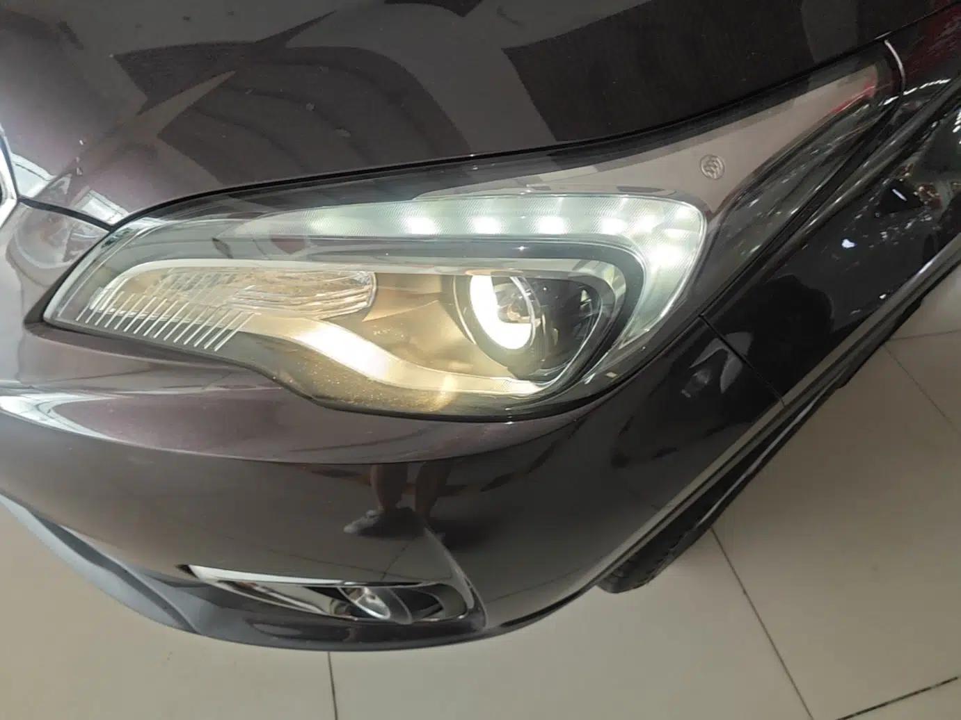 Buick Envision 2018 20T Two-Wheel-Drive Elite Model — миниатюра 8