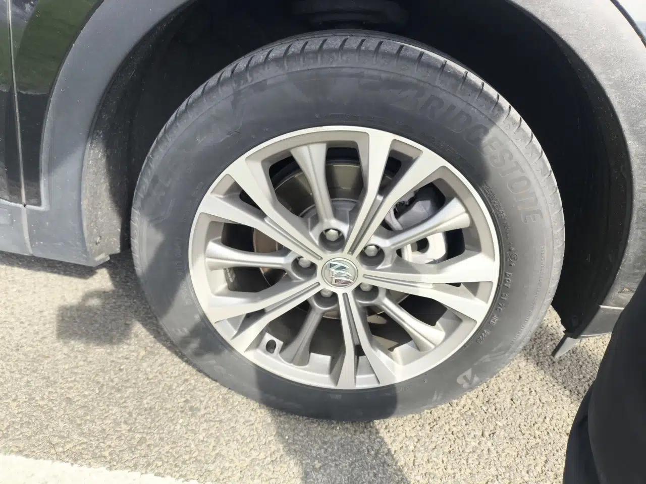 Buick Envision 2023 Encore Plus 652T Five-Seat Luxury Model — миниатюра 8