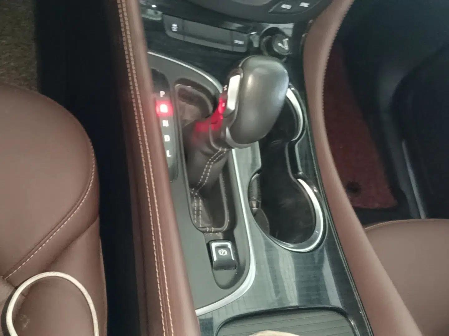 Buick Envision 2018 28T Four-Wheel Drive Elite Version — миниатюра 21