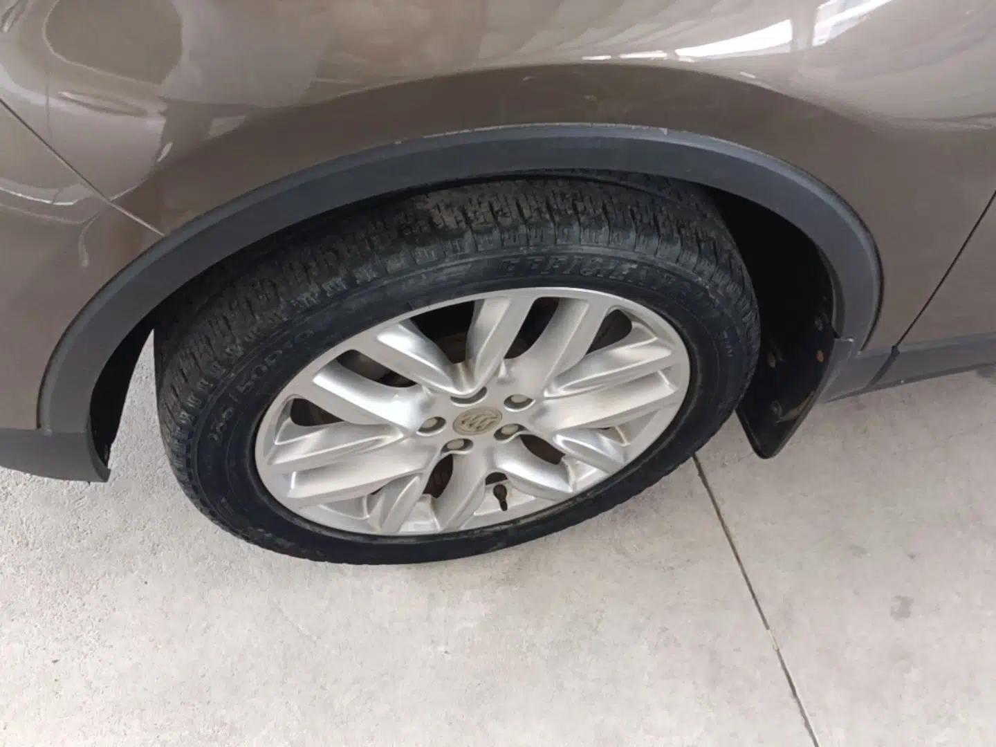 Buick Envision 2018 28T Four-Wheel Drive Elite Version — миниатюра 10