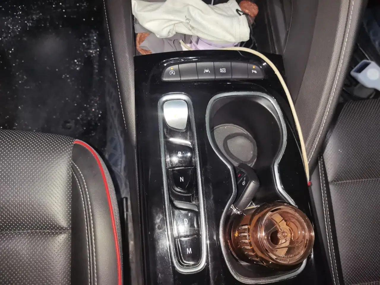 Buick Envision 2022 Encore S GS Two-Wheel Drive Smart & Sporty Model — миниатюра 14