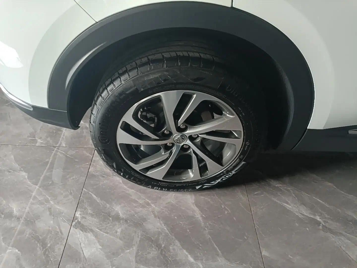 Buick Envision 2023 Encore S 552T Two-Wheel Drive Luxury Model — миниатюра 11