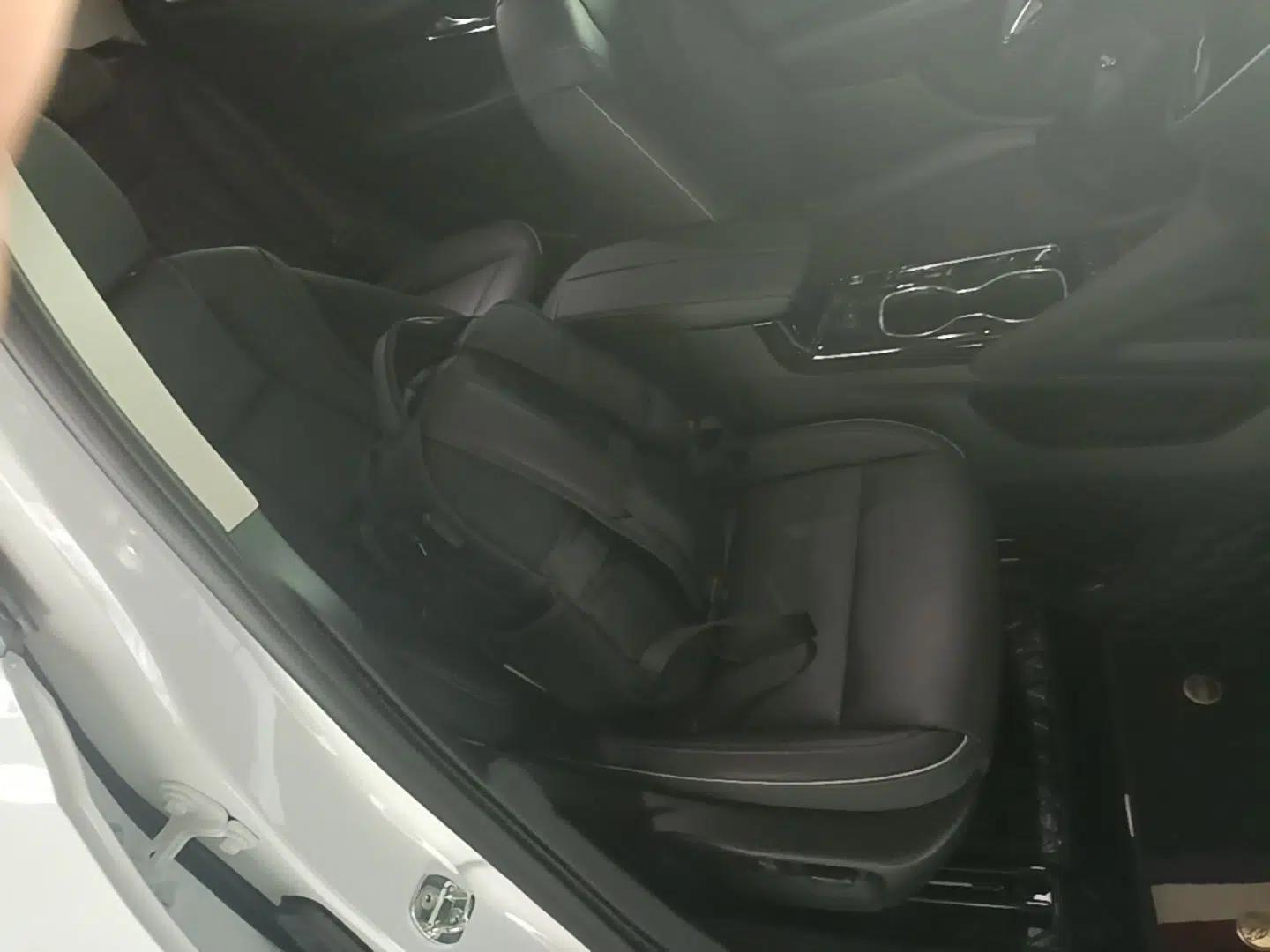 Buick Envision 2023 Encore S 552T Two-Wheel Drive Luxury Model — миниатюра 19