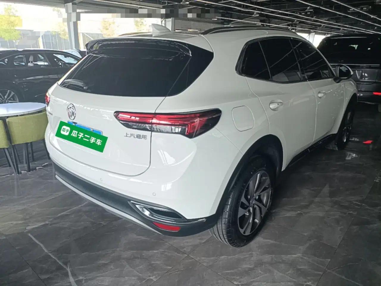 Buick Envision 2023 Encore S 552T Two-Wheel Drive Luxury Model — миниатюра 6