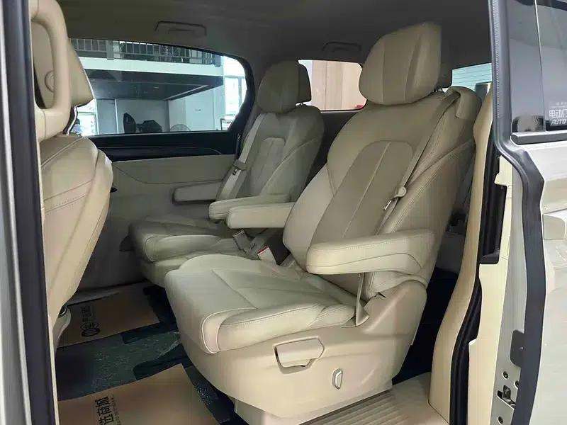 Buick GL8 2023 ES Avantgarde 2.0T Premium Edition — миниатюра 11