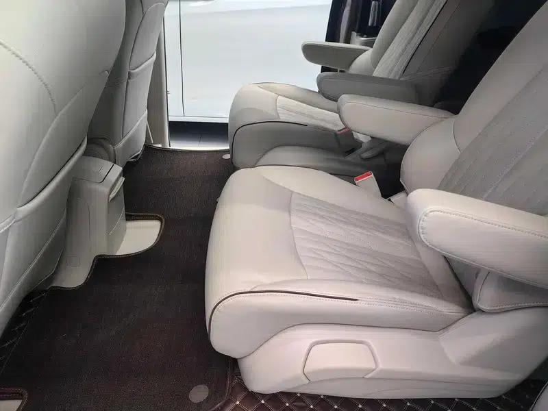 Buick GL8 2020 Land Business Class 652T Luxury — миниатюра 12