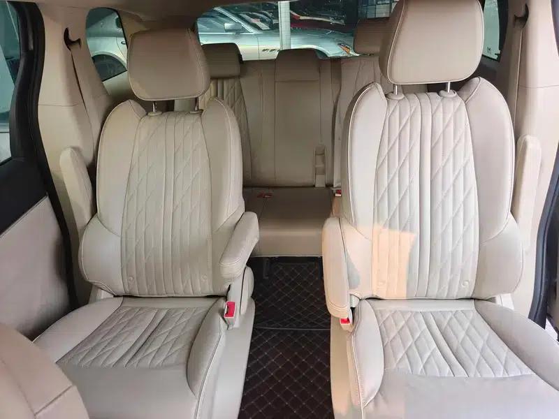 Buick GL8 2023 Land Business Class 2.0T Luxury Edition — миниатюра 13