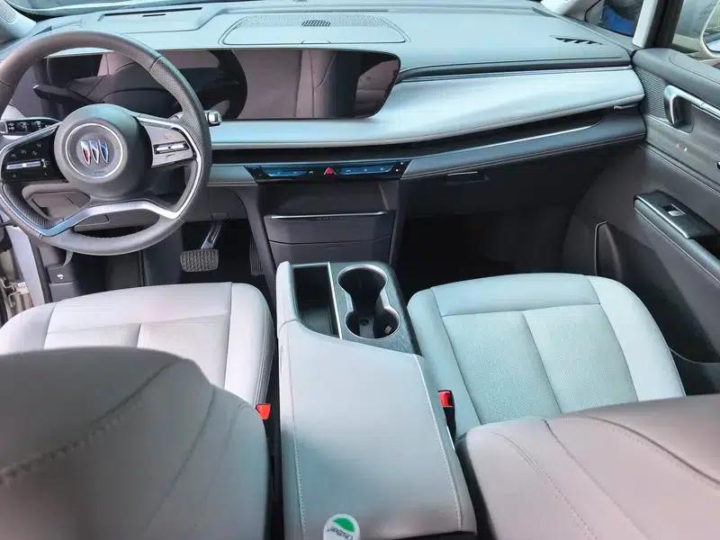 Buick GL8 2025 Avantgarde 2.0T Premium Edition — миниатюра 5