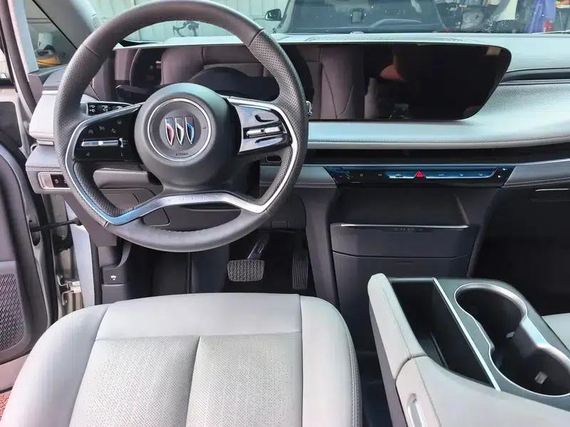 Buick GL8 2025 Avantgarde 2.0T Premium Edition — миниатюра 7